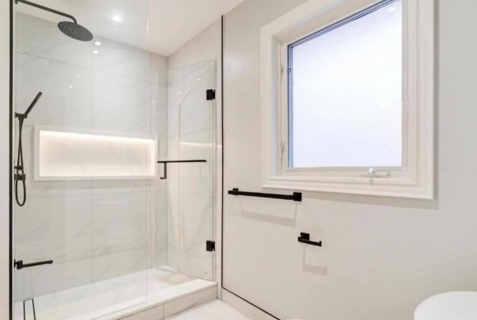 Beautiful Room At Yonge And Sheppard And North York Centre Toronto Homestay