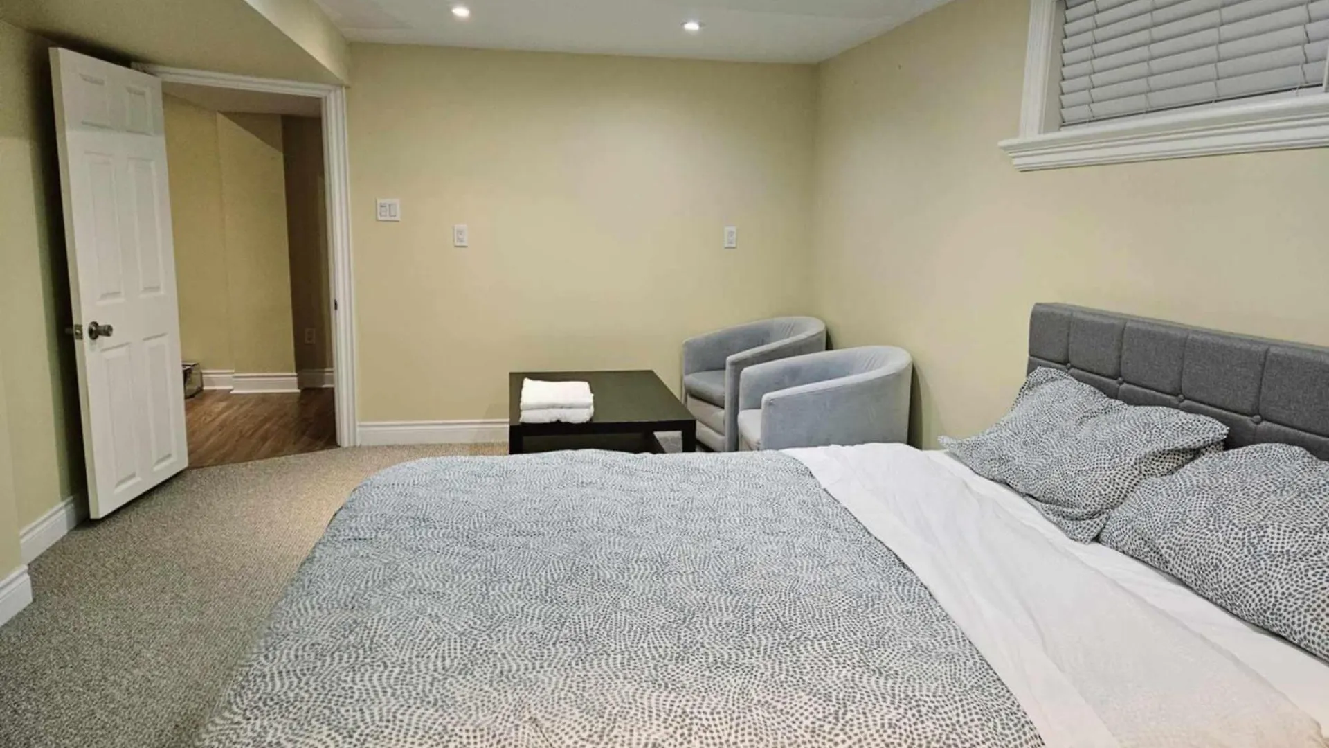 Homestay Beautiful Room At Yonge And Sheppard And North York Centre Toronto